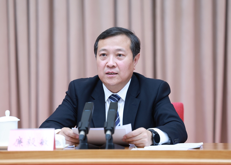 四川省学习贯彻习近平新时代中国特色社会主义思想主题教育工作会议召开不断从党的创新理论中获取精神养分和奋进力量奋力写好中国式现代化的四川篇章王晓晖廉毅敏讲话 黄强出席「相关图片」